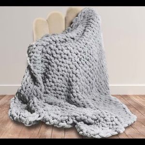 Homemade Chunky Knit Blankets